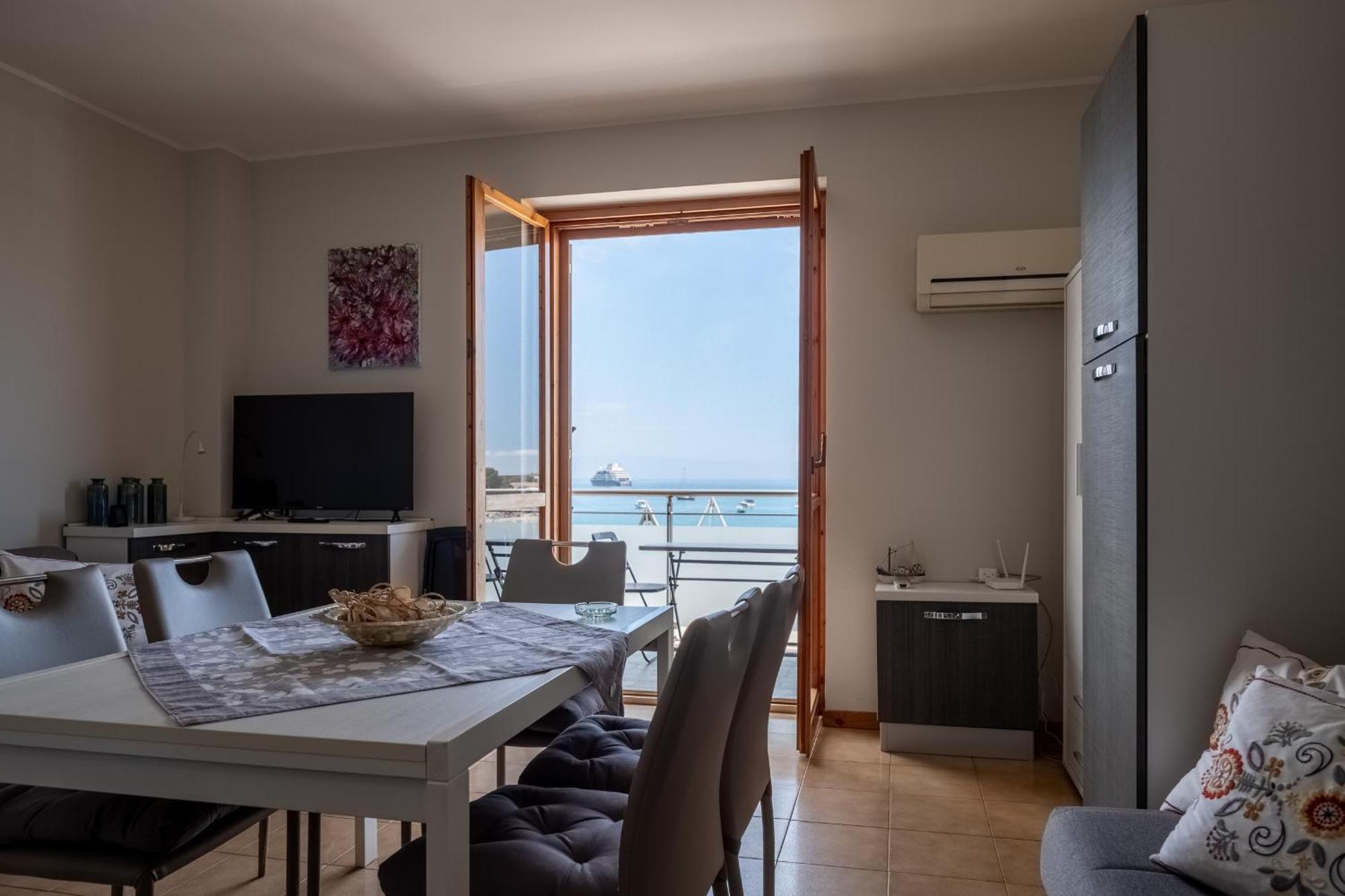 Apple House Apartman Giardini-Naxos Kültér fotó