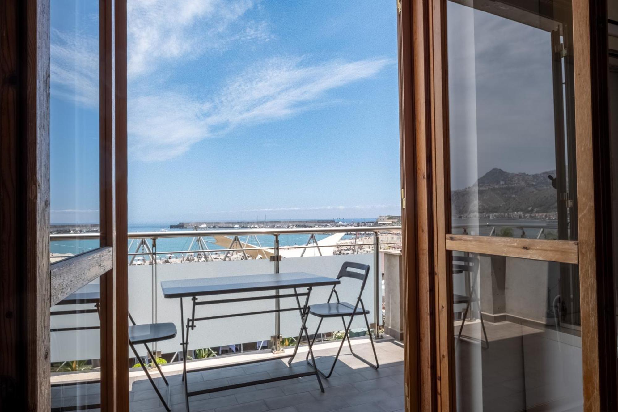 Apple House Apartman Giardini-Naxos Kültér fotó